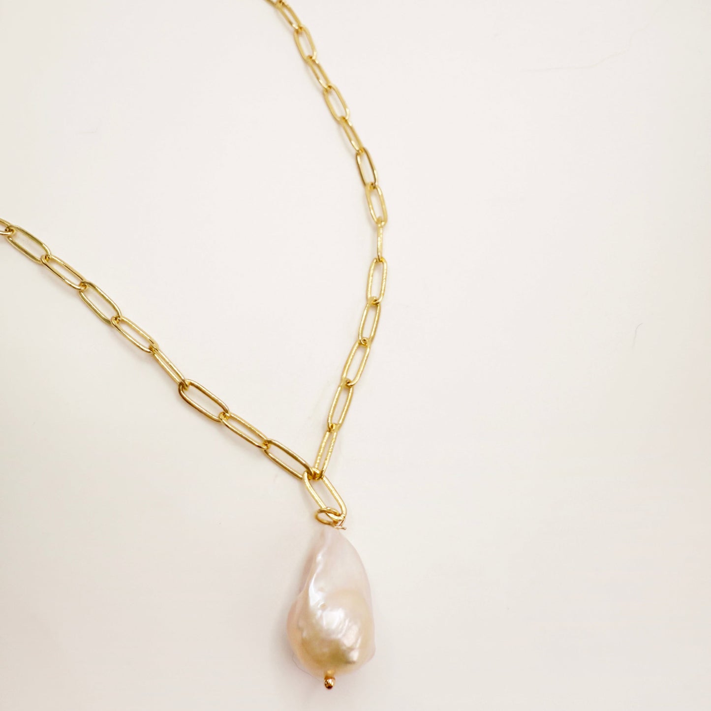 Agüita’e Coco Necklace Baroque