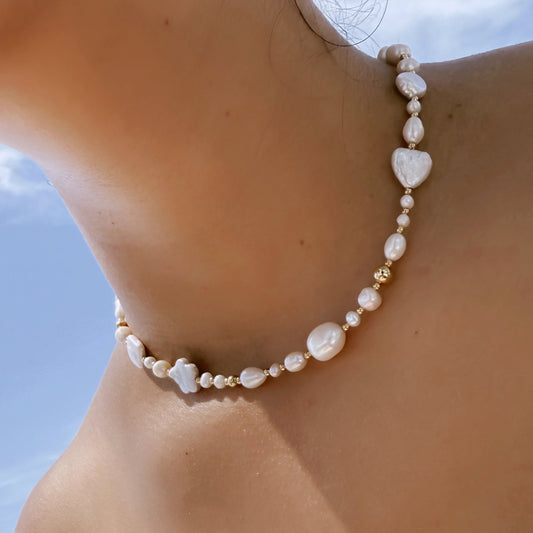 Entre Perlas Necklace